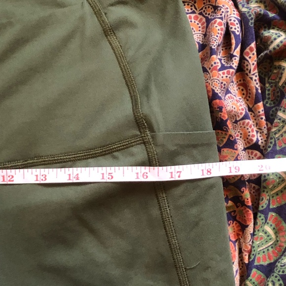 Thinx Leggings - Picture 6 of 12